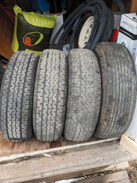 St 225/75R15