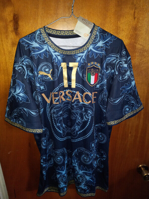 Ciro Immobile Italia Puma x Versace jersey size large nwt new | Arts u0026  Collectibles | City of Toronto | Kijiji