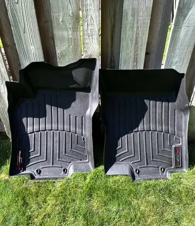Nissan Qashqai Car Mats Weathertech 2017-2023 - Great Condition Front Mats Only Weathertech Part # 4...