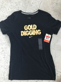 NEW - Nike black graphic Gold Digging T-shirt - Size L