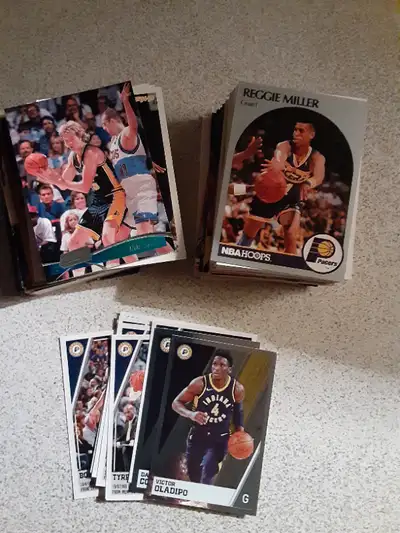 Lot de 124 cartes de Basketball des PACERS D'INDIANAPOLIS de la NBA.....annees 90 et plus, de marque...