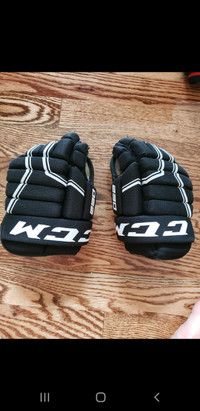 Hockey gloves size 9
