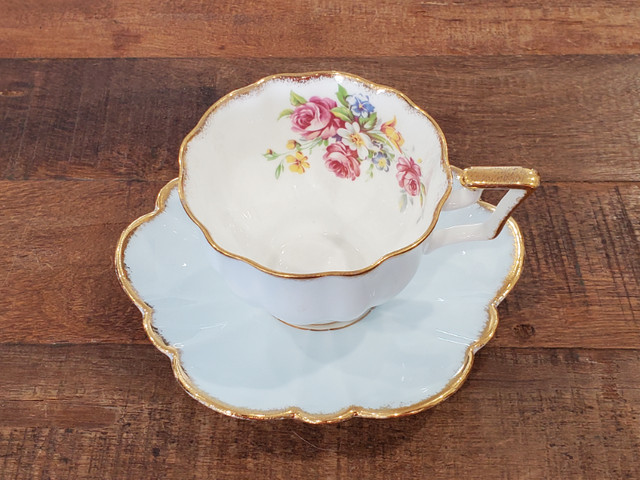 Vintage Salisbury England Scalloped Baby Blue Rose Teacup in Arts & Collectibles in Edmonton
