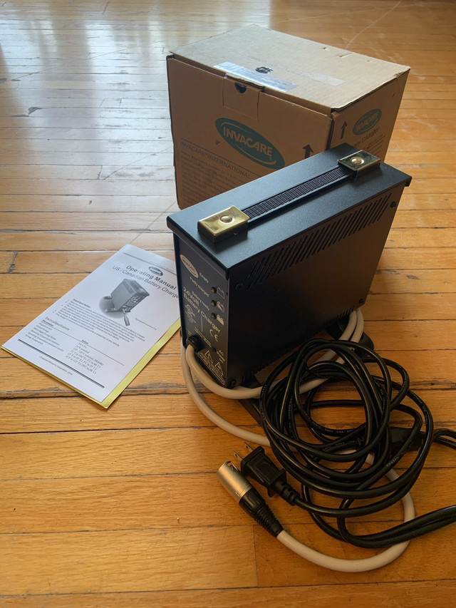 Invacare 8 Amp Battery Charger WS230-1A in Health & Special Needs in City of Toronto