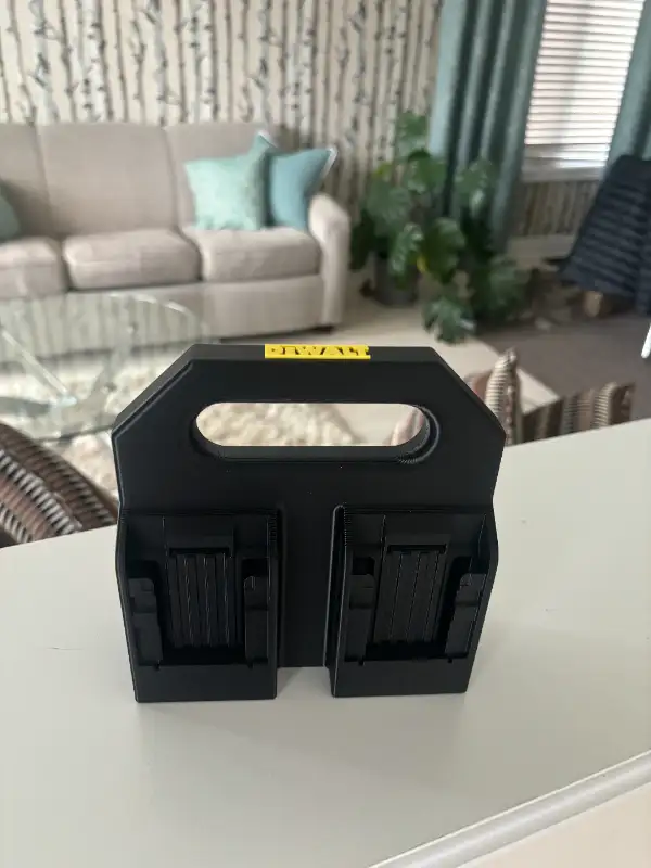 DeWalt Battery Caddy Holder (for 4 Batteries) in Power Tools in Markham / York Region - Image 5