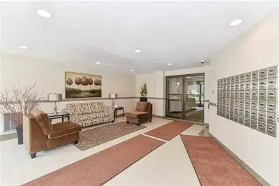 Available NOW to rent - 1 Bedroom 1 bath condo located on the 3rd floor in beautiful downtown Kitche...