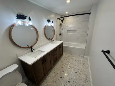 Yi Jia Renovation -Waterloo / Kitchener / Cambridge / Guelph, View more