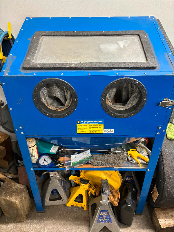 Sand Blasting Cabinet in Other in London