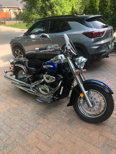 Suzuki Volusia VL 800 Great condition, well looked after. With just over 46,000 km Custom back rack...