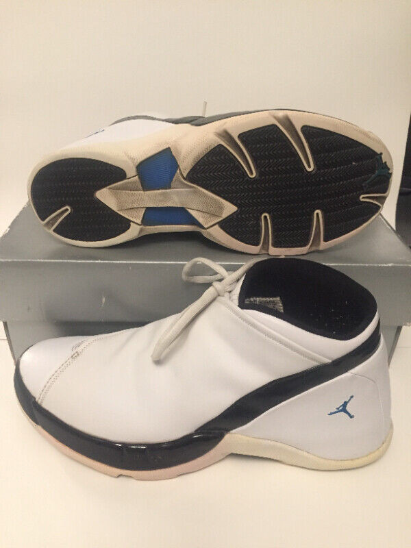 Nike Team J, Air Jordan, White. Extremely Rare. Mens USA Size 10 in Men's Shoes in Markham / York Region - Image 3