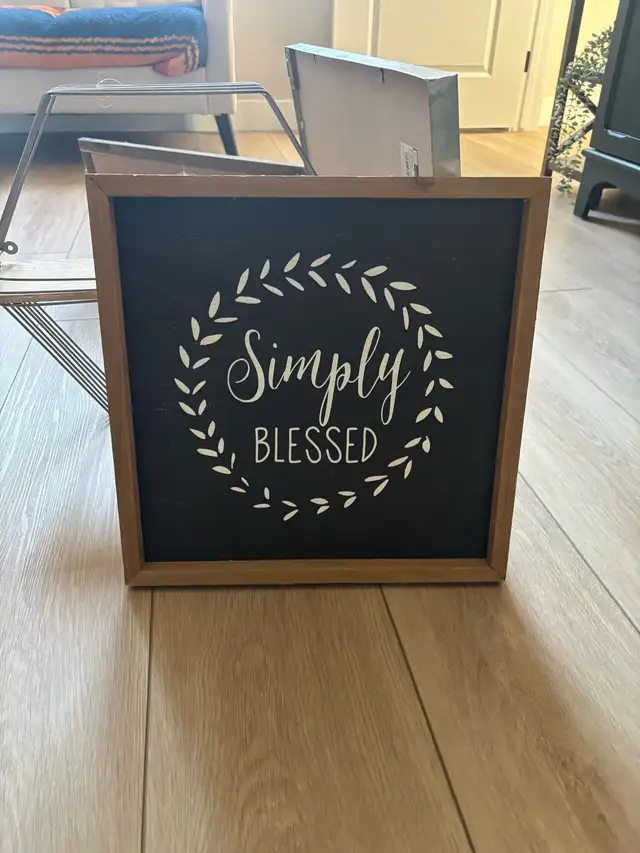 FREE wooden pictures and shelves in Home Décor & Accents in Strathcona County - Image 5