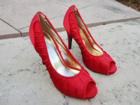 Brand New Red Women's Size 7.5 High Heel Shoes Club Couture