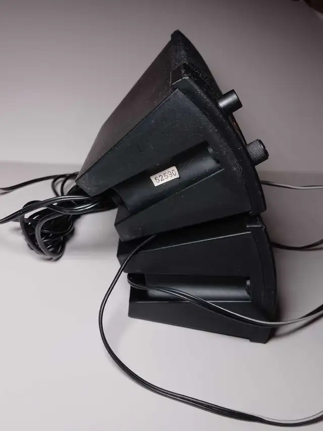 Free Computer Speakers and Sound Spa in Free Stuff in Barrie - Image 6
