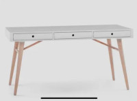 Bureau blanc laqué / White lacquered desk
