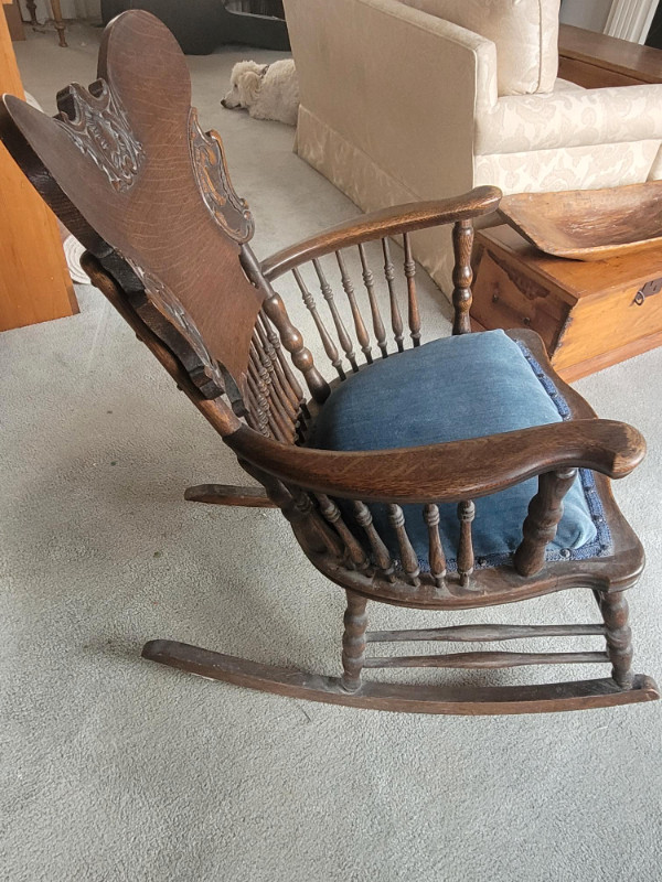 Incredible Antique Rocking Chair in Chairs & Recliners in Belleville