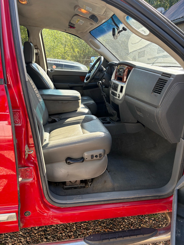 2006 dodge 3500 in Cars & Trucks in Edmonton - Image 2