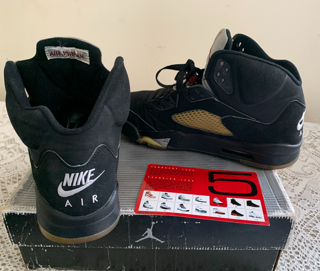 AIR JORDAN 5 RETRO 'METALLIC' 2000 in Men's Shoes in City of Montréal - Image 4