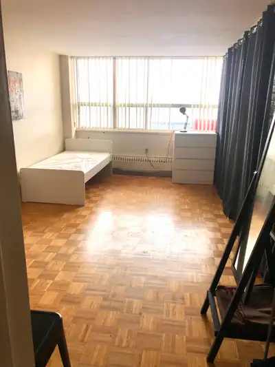 Fully Furnished Shared Room for Rent - PentHouse View Prefer Working Professionals, Work Permit Hold...