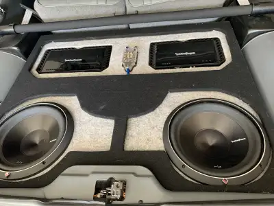 Mint shape 92 Camaro Z28. Only 72000 km. 5.7 liter. Power Leather seats,,power door and windows. App...