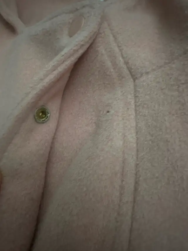 Pink winter coat in Women's - Tops & Outerwear in City of Toronto - Image 4