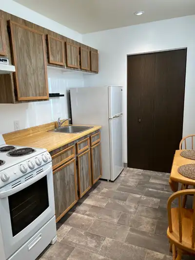 FURNISHED STUDIO APARTMENT downtown Nelson