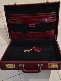 Vintage Leather Portfolio Briefcase