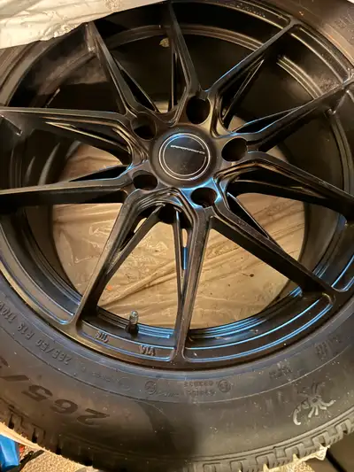Pirelli winter tire 265/50 R19 110V comes with opeperformance rims used it one winter for an Audi Q7...