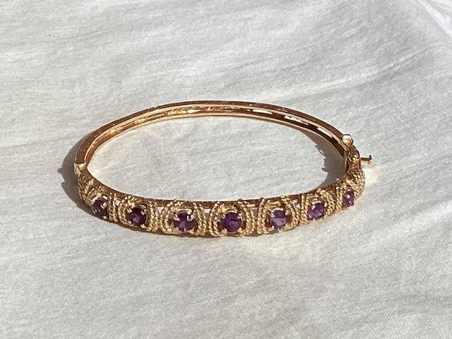 14k Gold Amethyst Hinged Bracelet in Jewellery & Watches in Kitchener / Waterloo - Image 2