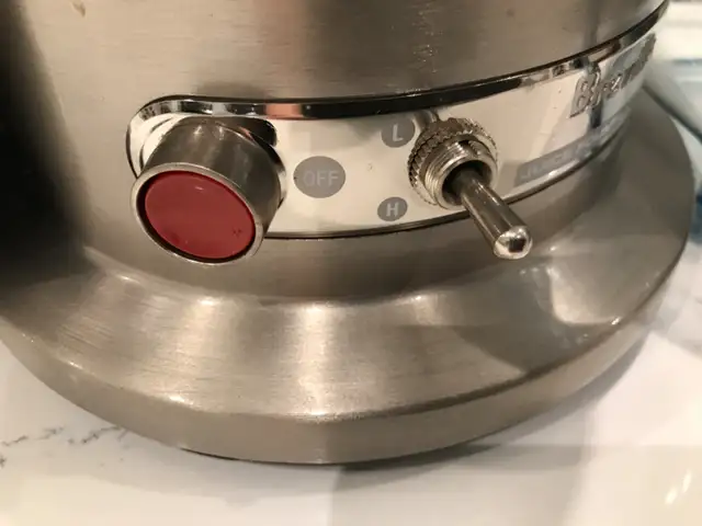 Breville 800JEXL Juice Fountain Elite Centrifugal JUICER Machine in Processors, Blenders & Juicers in City of Toronto - Image 4