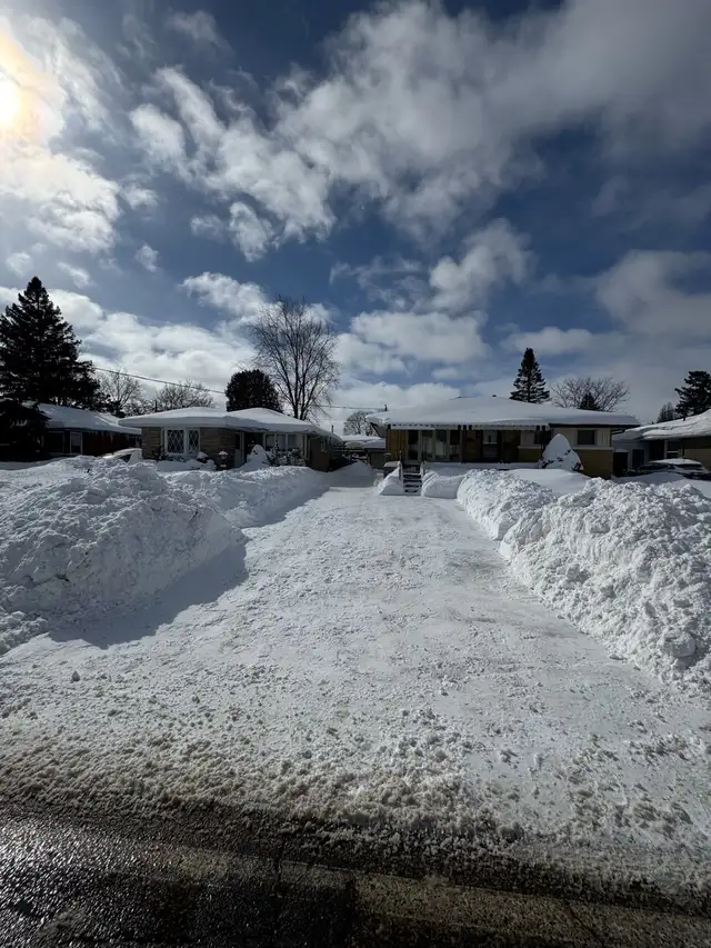 snow removal services64346708281218121