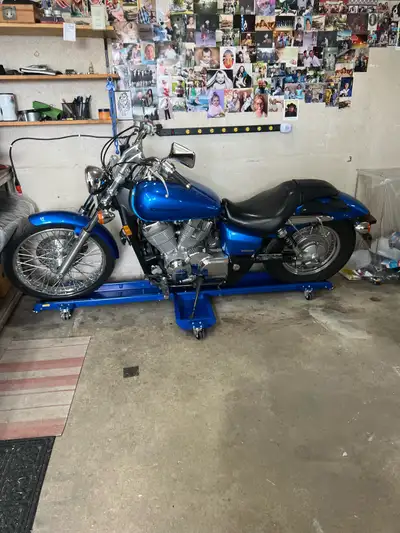 2007 Honda shadow spirit. 750 CC shaft drive. 34264 km 5000 km on tires. All service up to date, inc...