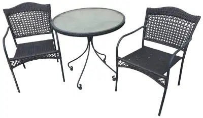 Patio table and chairs set. Pick up near Commonwealth Stadium, View more