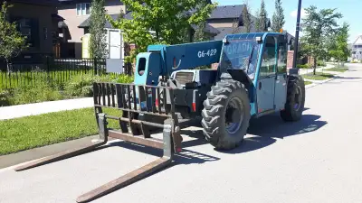 Gradall G6-42P Telehandler for RENT by owner. Features: -6,600 pound lift capacity, 42 foot reach. -...