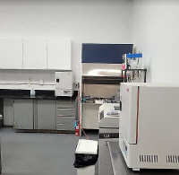 Rent biotechnology life science lab bench in S_LAB $2500 /month