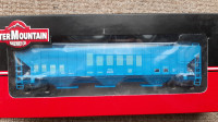 HO Scale, 4750 3 Bay, Hoppers - Repaints by Intermountain, New