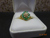 14k Y/Gold Emerald & Diamond Ring