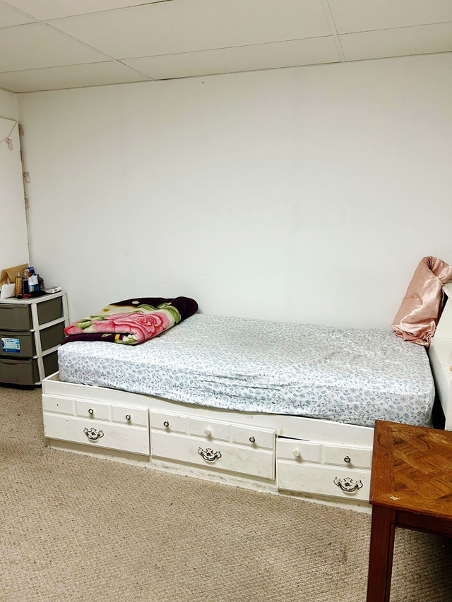 Room for rent (only for Girls) in Room Rentals & Roommates in La Ronge