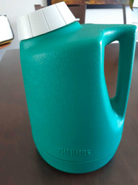 Contenant Thermos 2 litres / 8 tasses