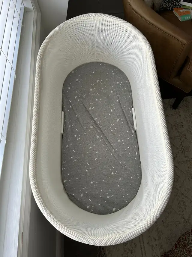 SNOO Bassinet and Accessories, Excellent Condition Happiest Baby63749389160451122