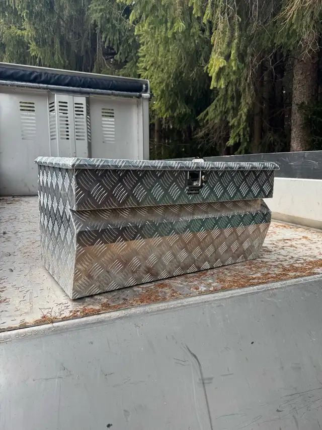 Aluminum Job box in Tool Storage & Benches in Oakville / Halton Region - Image 2