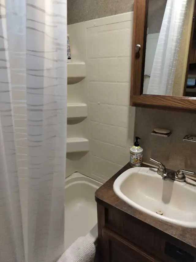 2014 Rockwood on seasonal site  PRICE REDUCED in Travel Trailers & Campers in Trenton - Image 4
