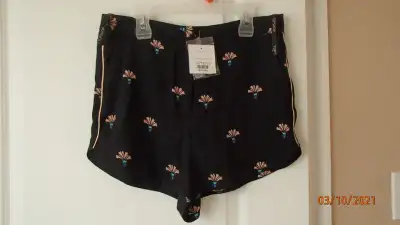 Shorts/Pantalon court, View more