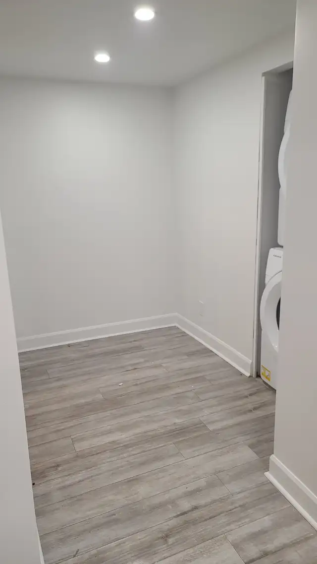 RESIDENTIAL PAINTER415732355397079045