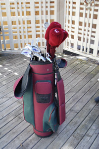 Ladies Wilson Right Hand Golf Clubs