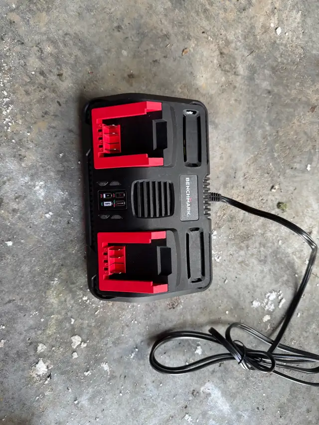 Benchmark 13’ electric shovel  in Snowblowers in Kitchener / Waterloo - Image 4