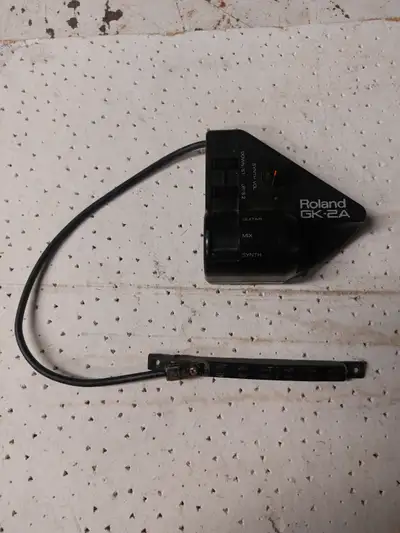 Roland GK-2A guitar pickup, View more