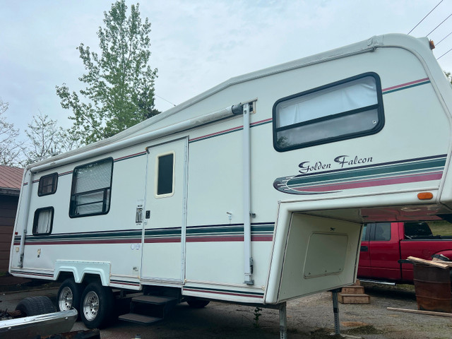 1998 27ft camper trailer in Travel Trailers & Campers in Belleville