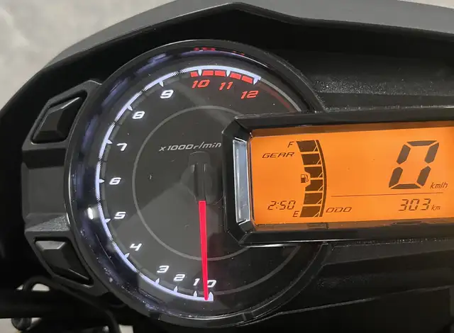 2023  Kawasaki Z125 Pro in Scooters & Pocket Bikes in City of Toronto - Image 6