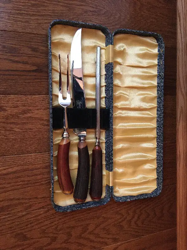 Vintage 3pc Meat Carving Set, English "Sheffield" Stag Handles in Arts & Collectibles in Oakville / Halton Region - Image 2