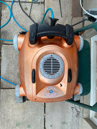 Robot pool cleaner